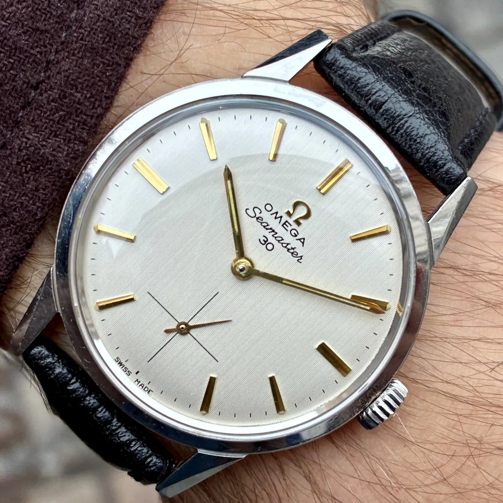 Omega Seamaster 30 Linen Dial