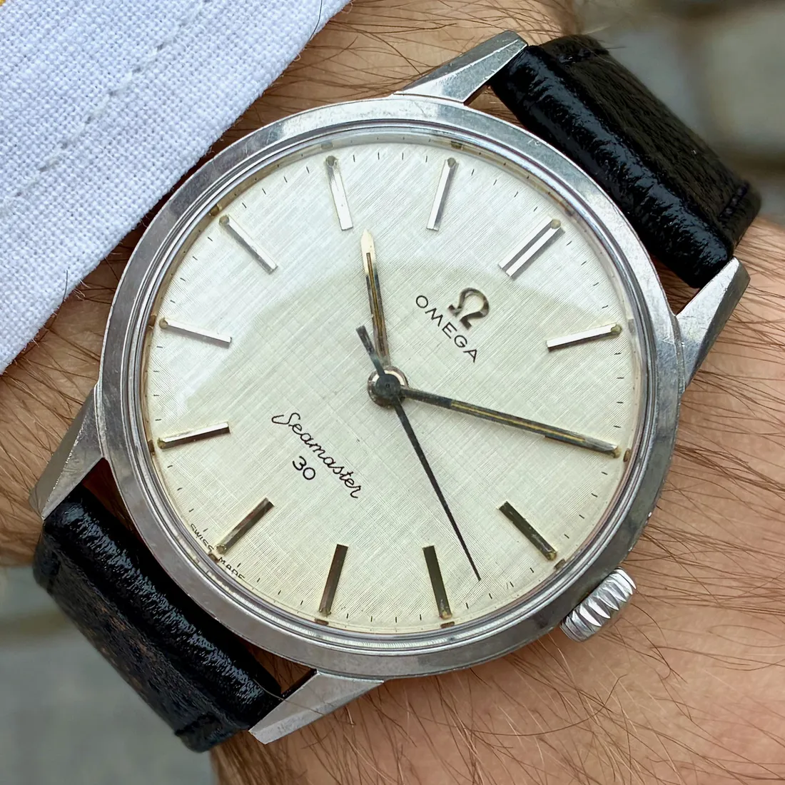 Omega Seamaster 30 Linen Dial